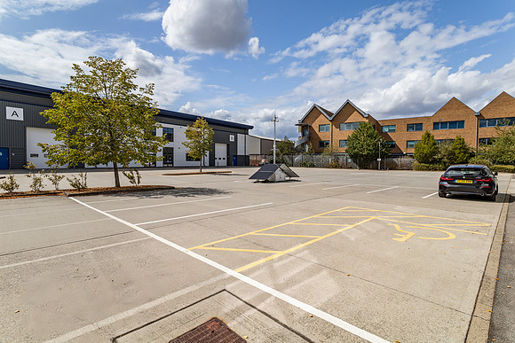 Units A to D Elstree Trade Park-98