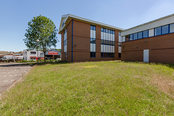 Laporte Way_Unit A__047