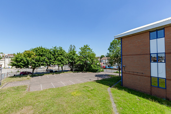 Laporte Way_Unit A__040