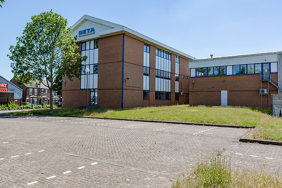 Laporte Way_Unit A__046
