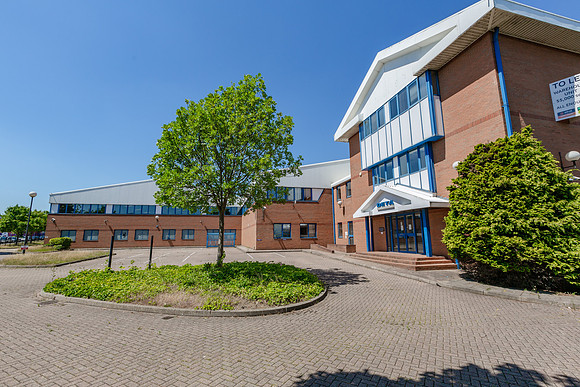 Laporte Way_Unit A__048