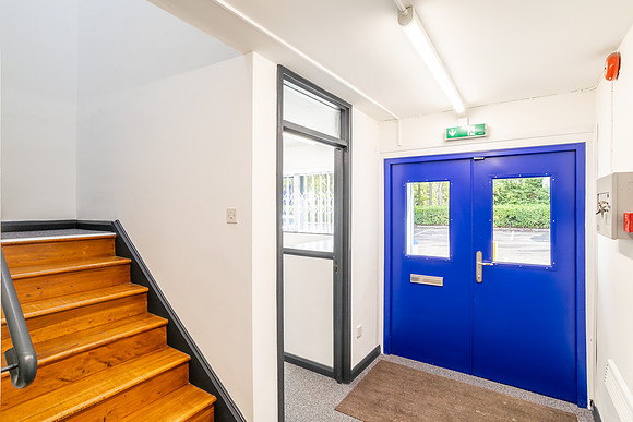 Unit 11 Carters Lane 098