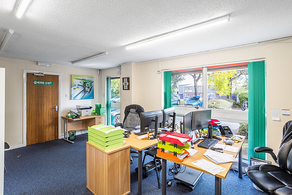 Peartree Lane Industrial Estate_203