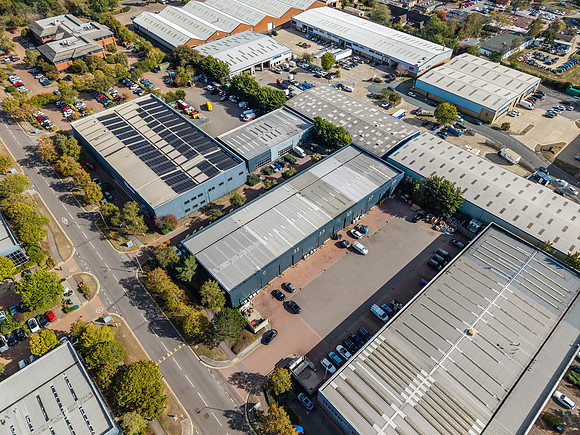 Main units drone shots - Abingdon Business Park-23