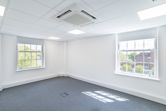Roseanne House 3rd Floor Suite - Welwyn Grden City-15