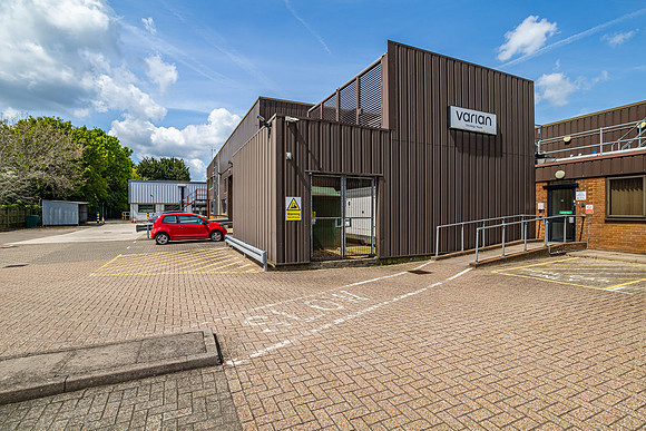 Oncology House, Crawley 027