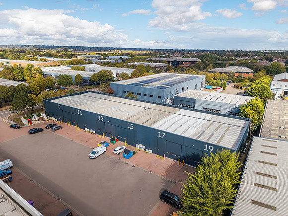 Main units drone shots - Abingdon Business Park-2
