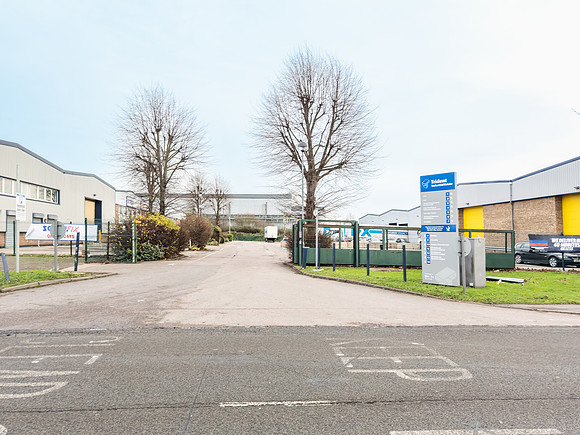 Unit 14 Trident Ind Estate 035