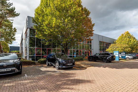 Estate shots - Abingdon Business Park-68