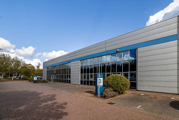 Estate shots - Abingdon Business Park-15
