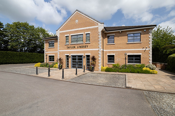 Taylor Lindsey Offices 019