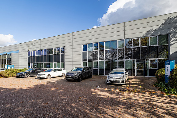 Estate shots - Abingdon Business Park-12