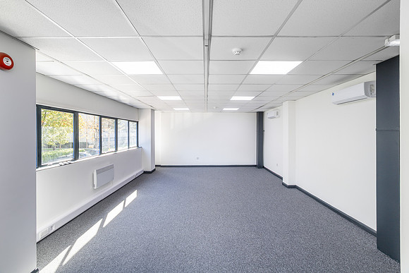 Unit 11 Carters Lane 090