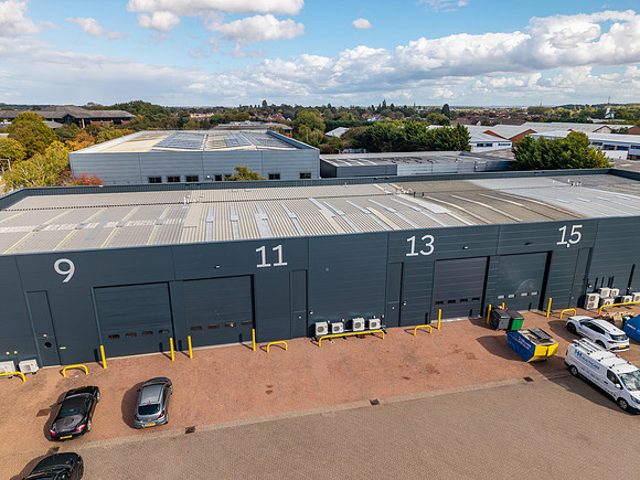 Main units drone shots - Abingdon Business Park-8