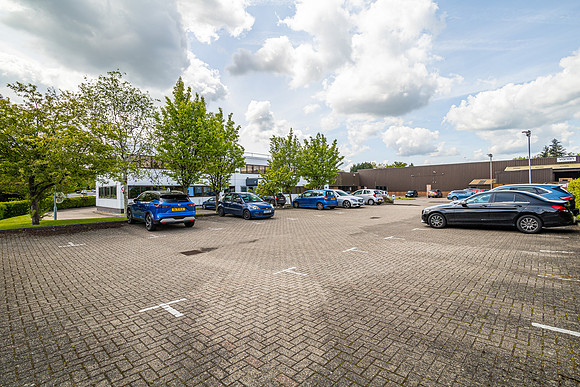 Oncology House, Crawley 014