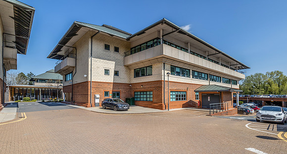 Nissan Building 031