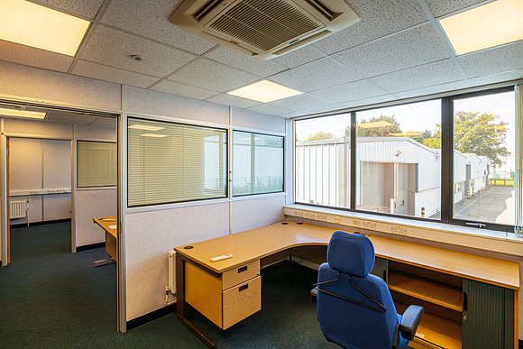 Oncology House, Crawley 067