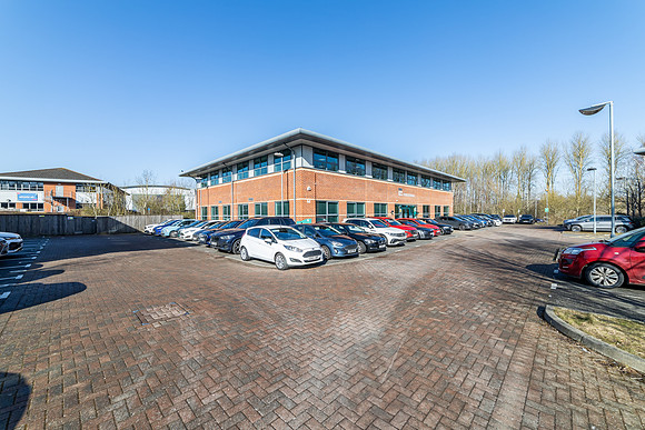 5 Grange Park Court, Northampton 017