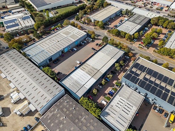 Main units drone shots - Abingdon Business Park-19