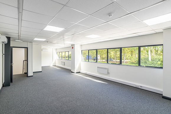 Unit 11 Carters Lane 095