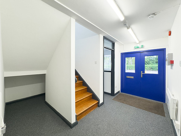 Unit 11 Carters Lane 086