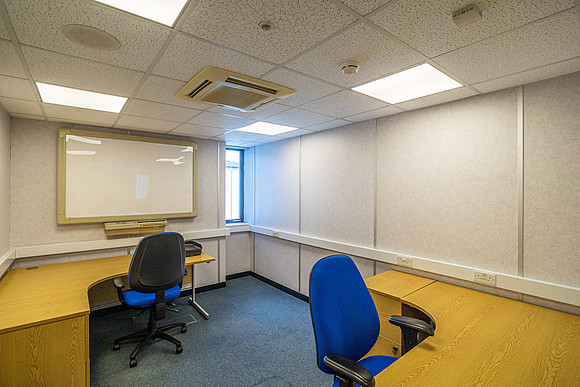 Oncology House, Crawley 068