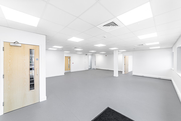 3 Maxted Road 056
