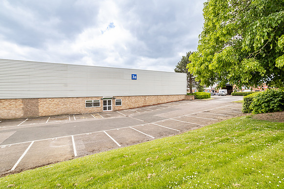 Unit 3a Canons Ind Park - Wolverton-25
