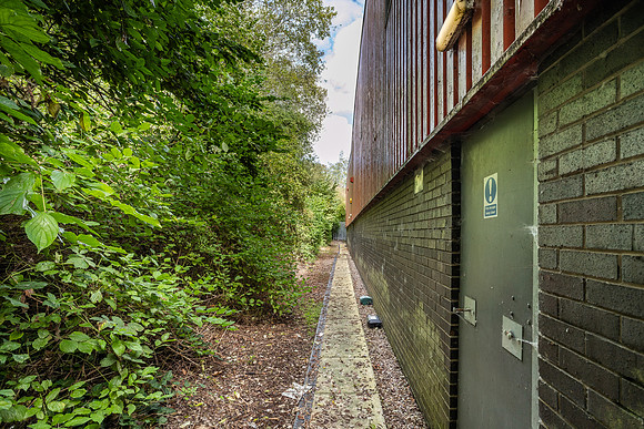 Peartree Lane Industrial Estate_215