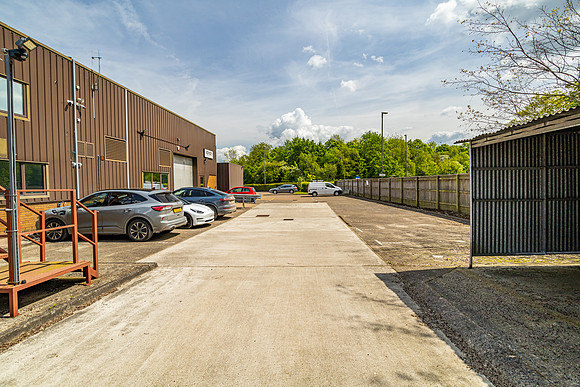Oncology House, Crawley 031
