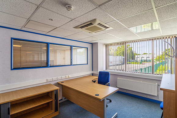 Oncology House, Crawley 060