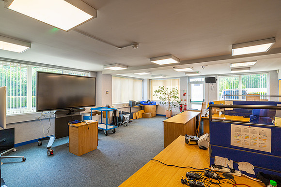 Oncology House, Crawley 090