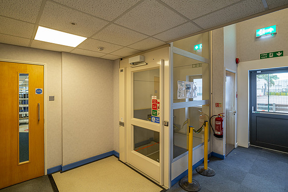 Oncology House, Crawley 072