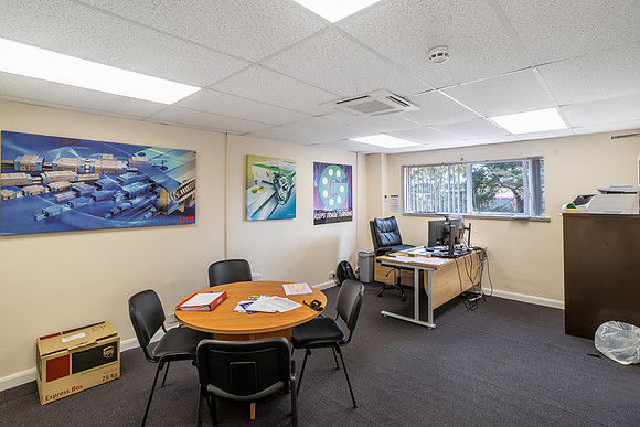 Peartree Lane Industrial Estate_206