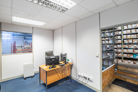 Peartree Lane Industrial Estate_184