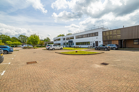 Oncology House, Crawley 007