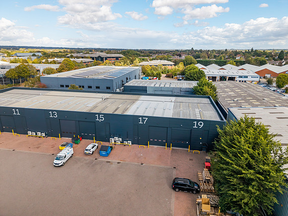 Main units drone shots - Abingdon Business Park-3