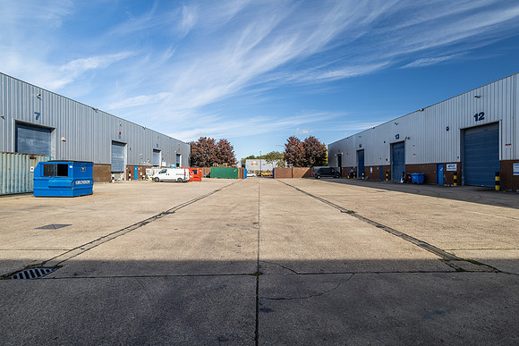 Unit 11 Carters Lane 040