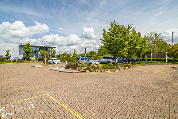 Oncology House, Crawley 038