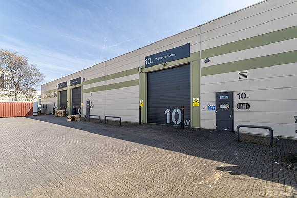 9-10 Woodshots Meadow - Watford-47