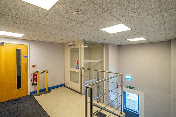 Oncology House, Crawley 064