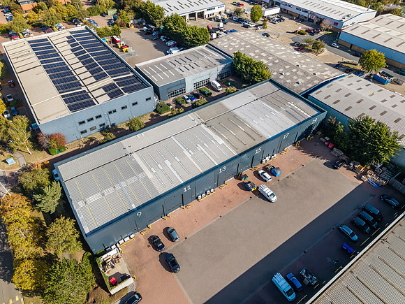 Main units drone shots - Abingdon Business Park-30