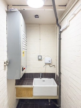 Unit 11 Carters Lane 082