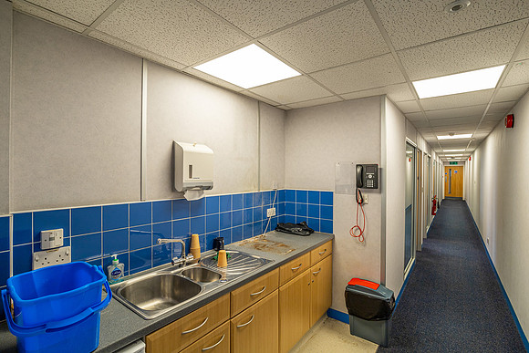 Oncology House, Crawley 070