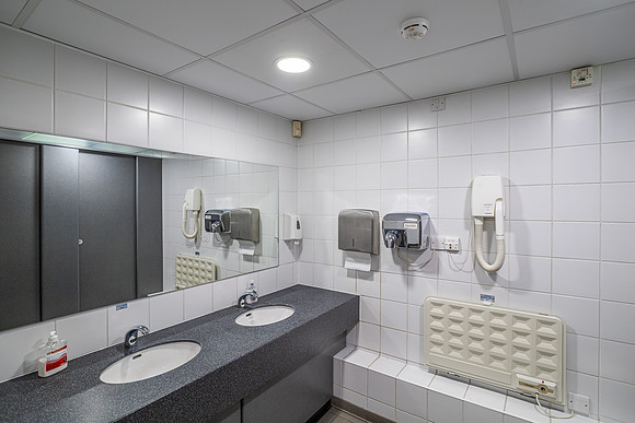 Oncology House, Crawley 081
