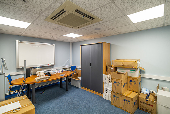 Oncology House, Crawley 096