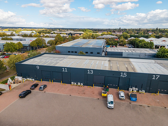Main units drone shots - Abingdon Business Park-4