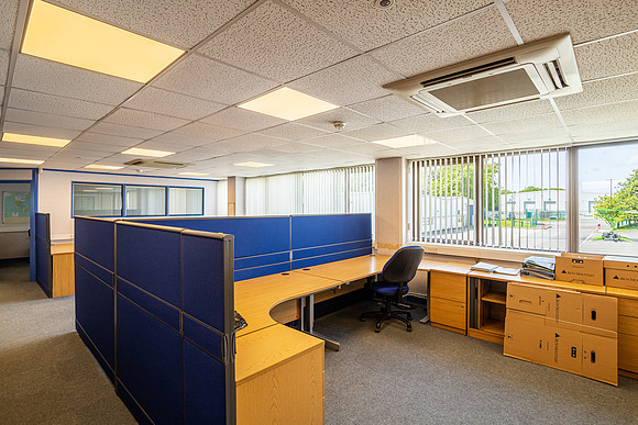 Oncology House, Crawley 061