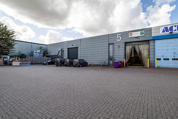 Estate shots - Abingdon Business Park-8