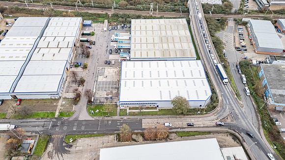 Unit 14 Trident Ind Estate 065
